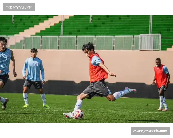 上海申花防线单场失三球暴露隐患 斯卢茨基高位压迫战术身后空档待解决
