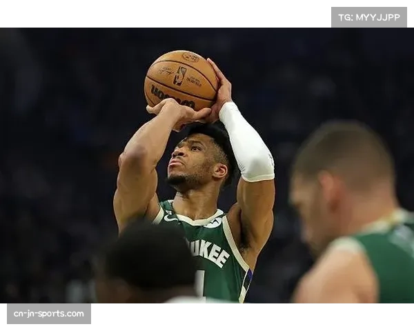 雄鹿字母哥脚踝扭伤无碍 但球队战绩不佳远离季后赛区